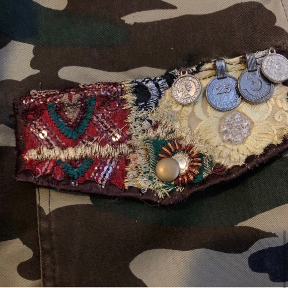 Embroidered Camo Jacket - Picture 4 of 4